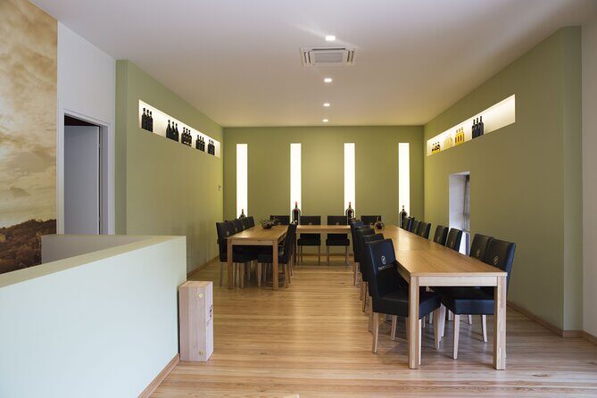 Amarone Wine Tour - The sensory aroma room: training your nose for Amarone style
