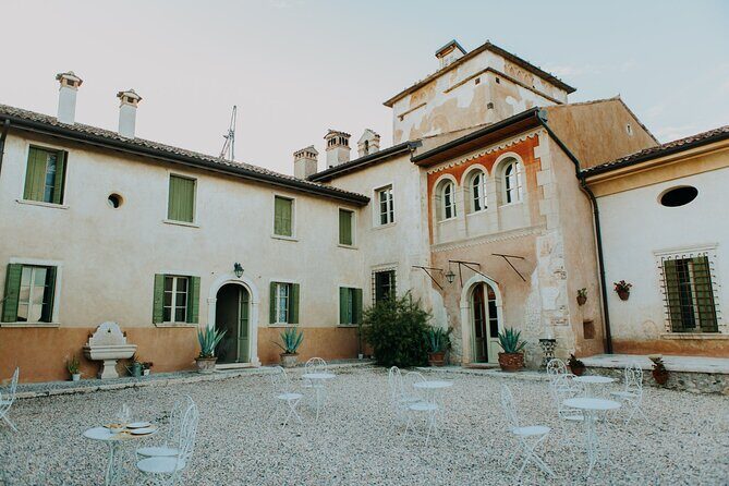 Art & Wine Experience in Valpolicella at Palazzo Montanari - Inside the 14th-Century Manor: Frescoes That Change How You Taste