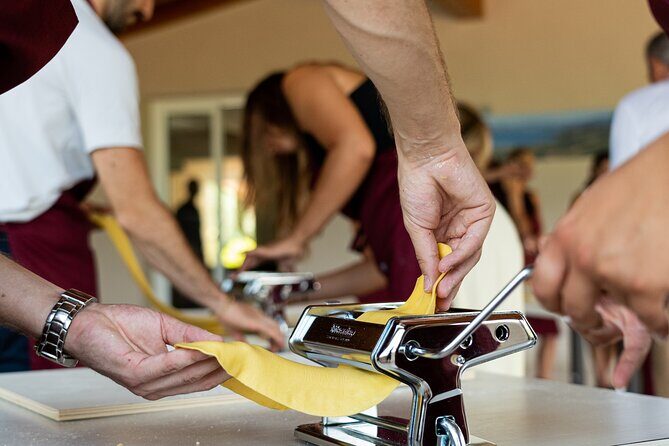 Bardolino: Garda Lake Pasta Cooking Class at the Agritourism - The 3.5-hour flow: from raw dough to tagliatelle and ravioli