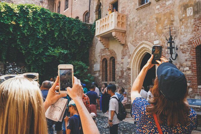 Best of Verona Highlights Walking Tour with Arena - Entering the Arena di Verona the easy way