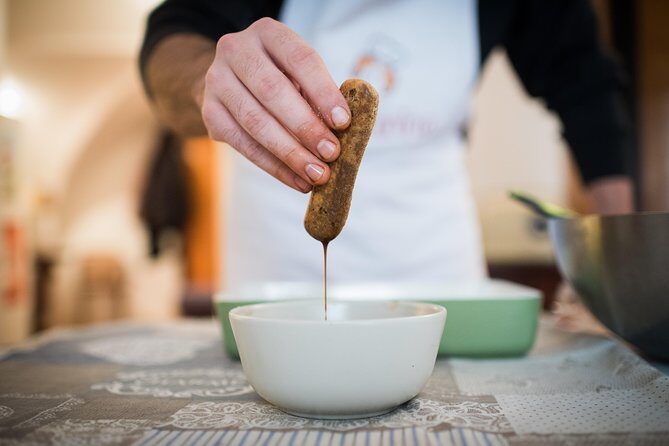 Cesarine: Small group Pasta and Tiramisu class in Verona - Verona Pasta and Tiramisù in a Real Home Kitchen