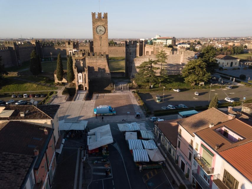 Discover the old market and make fresh pasta - Key things you’ll notice
