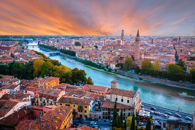Fascinating Verona: in the Footprints of Romeo and Juliet - Signori Square: seeing Roman to modern Verona in one sweep