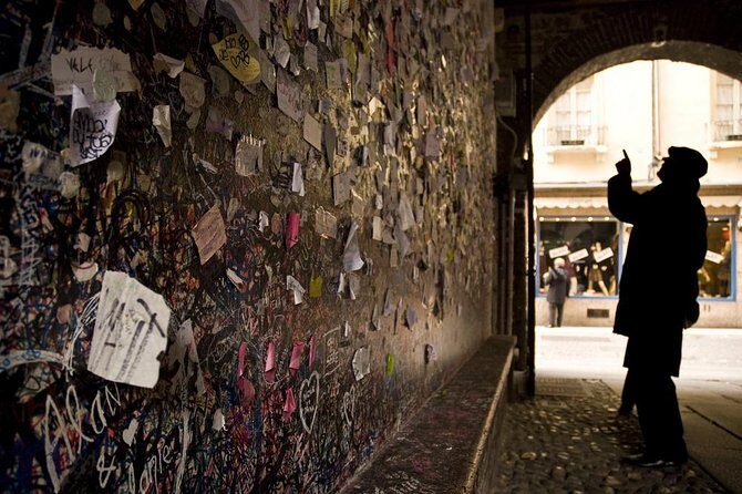 Fascinating Verona: in the Footprints of Romeo and Juliet - Juliet’s House: balcony and statue time (and tickets you must plan)