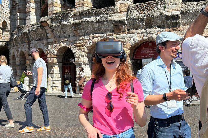 Guided tour of the Verona Arena with Virtual Reality - Meeting at Statua di Vittorio Emanuele II: easy start, fast flow