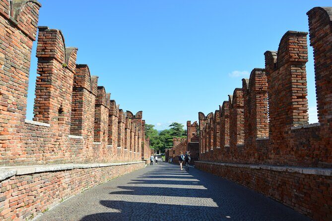 Hidden and fascinating Verona - 2 hour private walking tour - Arena di Verona: Roman scale, no ticket needed