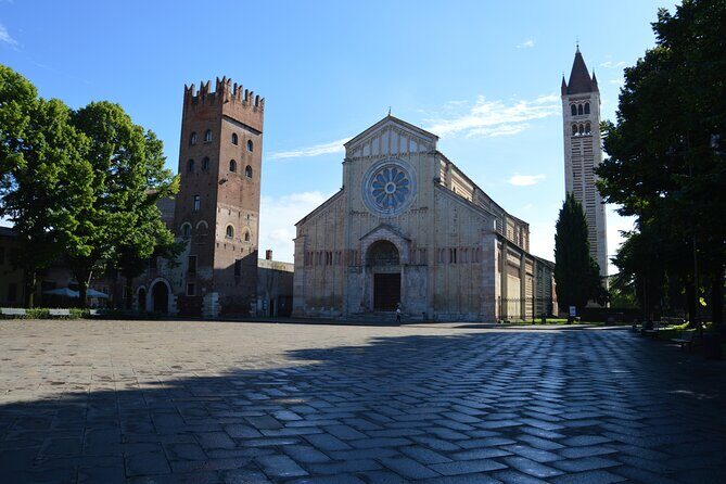 Hidden and fascinating Verona - 2 hour private walking tour - Arche Scaligere: Della Scala tombs and the wow factor