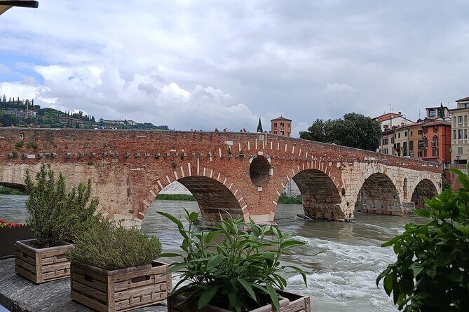 Hidden Verona & Kids Fun tour - Verona in 2 hours: why this tour fits kids (and time-crunched adults)