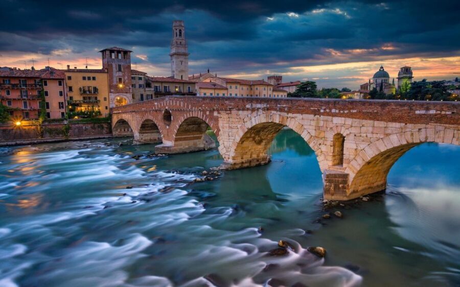 Incredible Verona – Family Walking Tour - Arche Scaligere and Piazza dei Signori: Medieval Verona Comes Alive