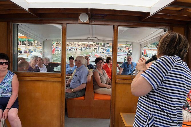 Lake Garda 4-Hour guided Boat Cruise to Sirmione - Planning your photo priorities: Jamaica Beach and Catullus Caves from the water
