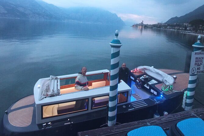 Lake Garda Tour aboard a Venetian Taxiboat - Getting to the meeting point near Malcesine without a parking headache