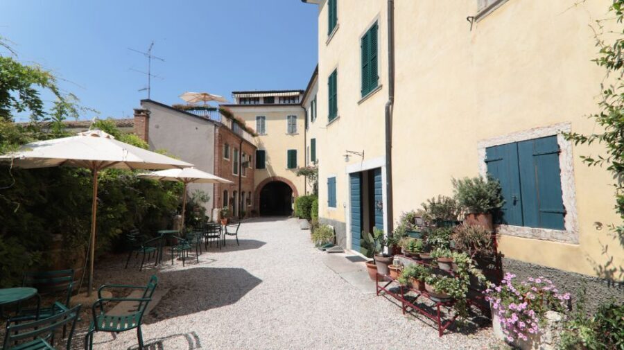 Lazise: Historical Center Wine Tasting Tour - Key highlights you’ll actually care about