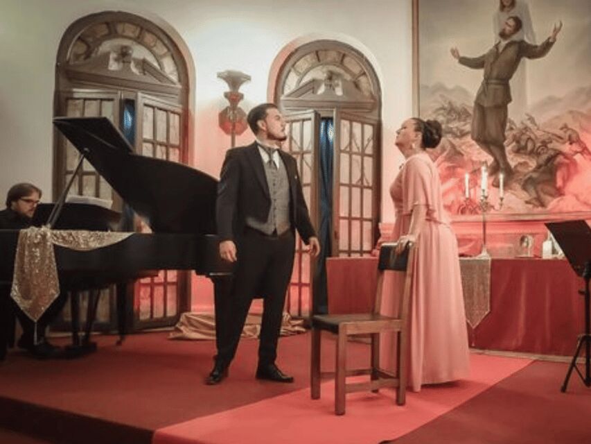 Opera Concert in Verona Palace with Prosecco - After the concert: meeting the performers in the atrium