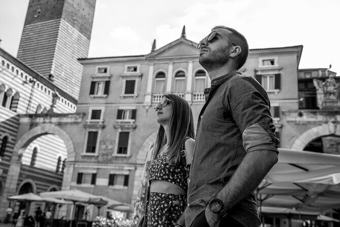Photo Shoot in Verona: Capture Your Love Story in Pictures - Logistics that matter: private group, English, and a short time box