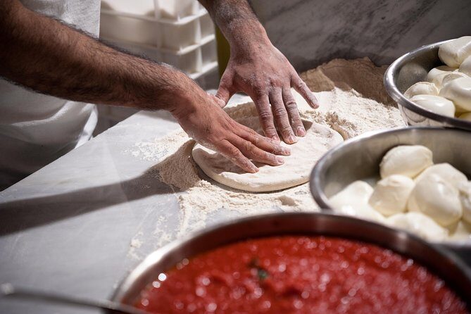 Private Pizza & Tiramisu Class at a Cesarina's home with tasting in Verona - Your 3-hour rhythm: pizza skills and tiramisù payoff