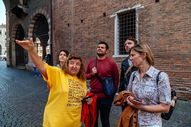 PRIVATE TOUR of Verona: Highlights & Hidden Gems With Locals & Snack Included - What the Private Format Buys You: Pace, Attention, and Better Questions