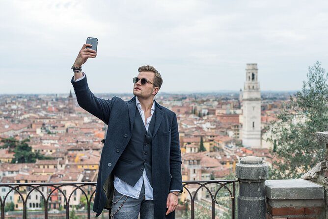 Romantic Photoshooting in Verona - Stop 1: Piazza delle Erbe for classic romance