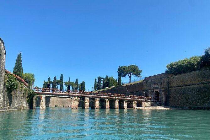 Sup experience with a ride to Peschiera del Garda Lake Garda - Guides, first-time SUP confidence, and what “easy” really means