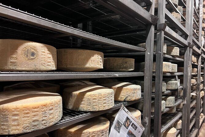 The Valpolicella food & wine driving tour: cheese factory+ winery - Stop 1 in Negrar di Valpolicella: Cheese and Salami With Producers Up Close