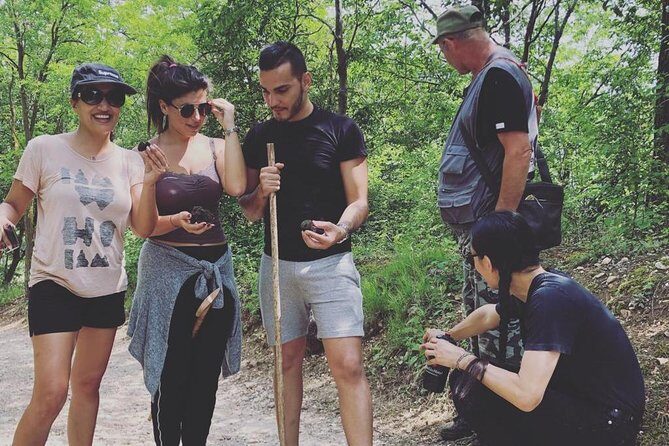 Truffle Hunting with Wine Tasting - Group size and atmosphere: small enough to feel personal