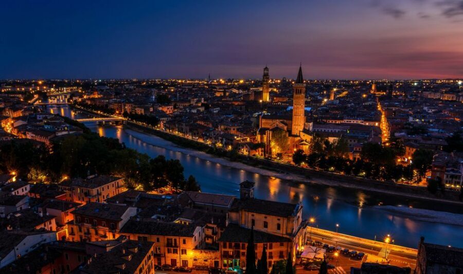 Verona: 3-Hour Guided Walking Tour - Piazza Time: Understanding Verona’s Urban Design