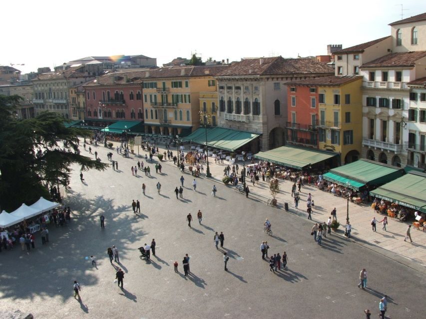 Verona: 3-Hour Guided Walking Tour - Renaissance Palaces and the Look of Change