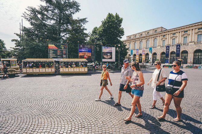 Verona All in one: Food Walking Tour, Lunch & Wine - Wine tasting with a sommelier: regional wines and pairings