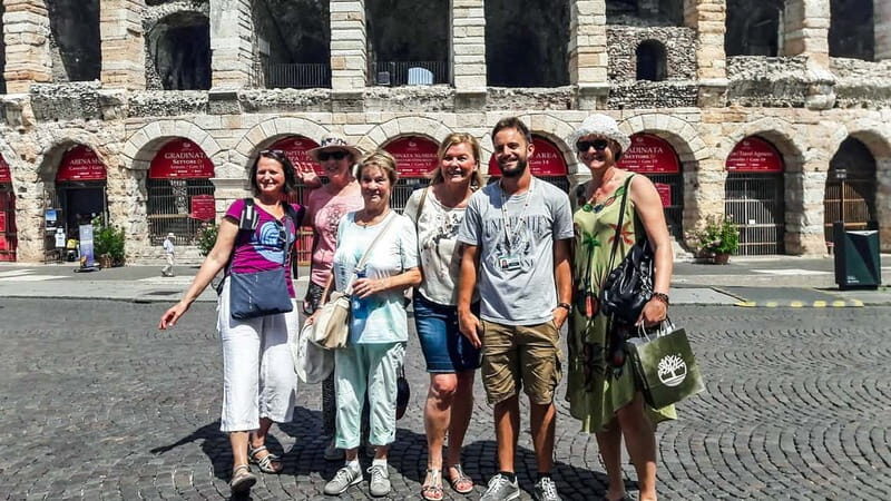 Verona: Arena di Verona Opera Ticket - Small rules that affect your comfort: bags, cash bar, and fans