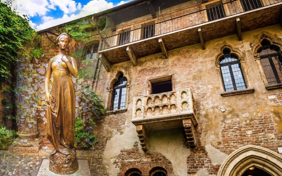 Verona: City Highlights Private Tour - Starting at Piazza Bra: fast orientation before you roam