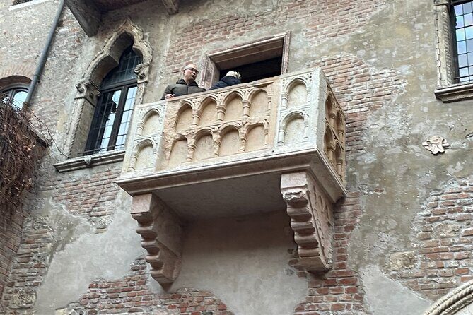 Verona: City Walking Tour with Cable Car Ride & Wine Aperitif - Wine aperitif finale in Piazza Bra: ham, cheeses, and two regional pours