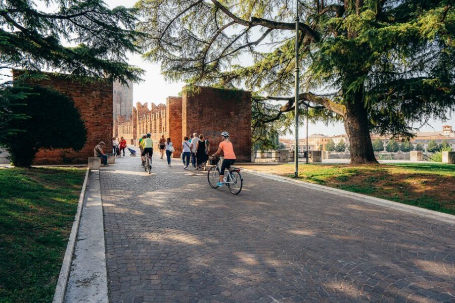 Verona: Classic and Hidden Gems Bike Tour - Value check: what you get for $33 in Verona