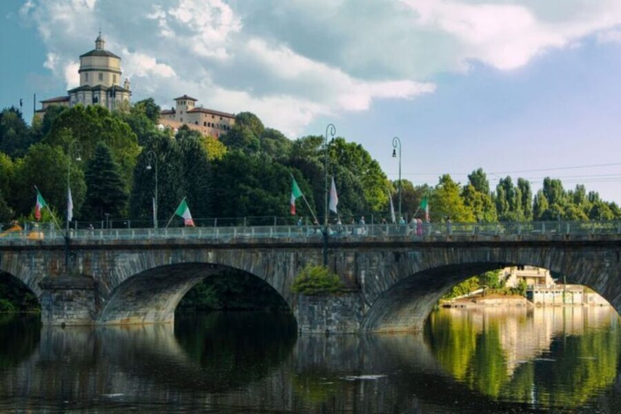 Verona: Custom Private Tour with a Local Guide - Key things you’ll notice during this Verona private tour