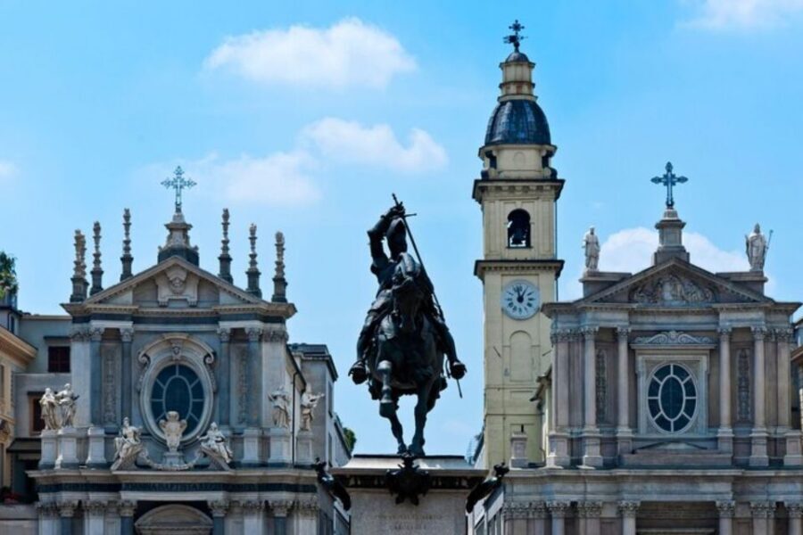 Verona: Custom Private Tour with a Local Guide - Accessibility matters: a wheelchair-friendly route when planned ahead