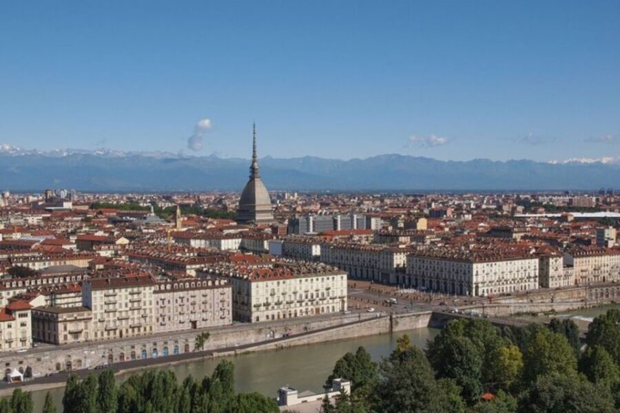 Verona: Custom Private Tour with a Local Guide - Where the tour starts: hotel pickup in Verona and an easy on-ramp