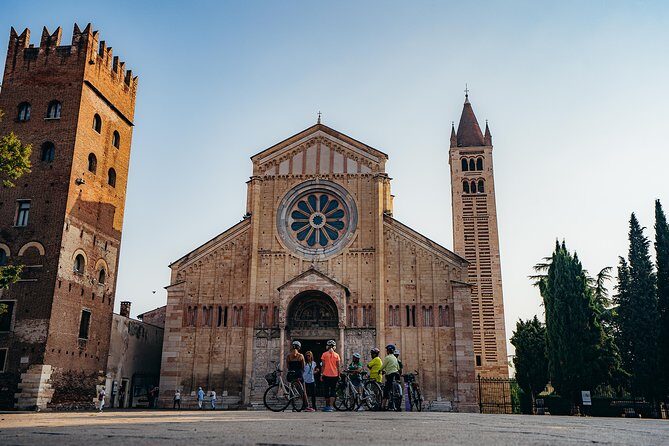 Verona e-bike tour: city center and panoramic views - Torricelle and Castel San Pietro: the hill climb that actually feels easy