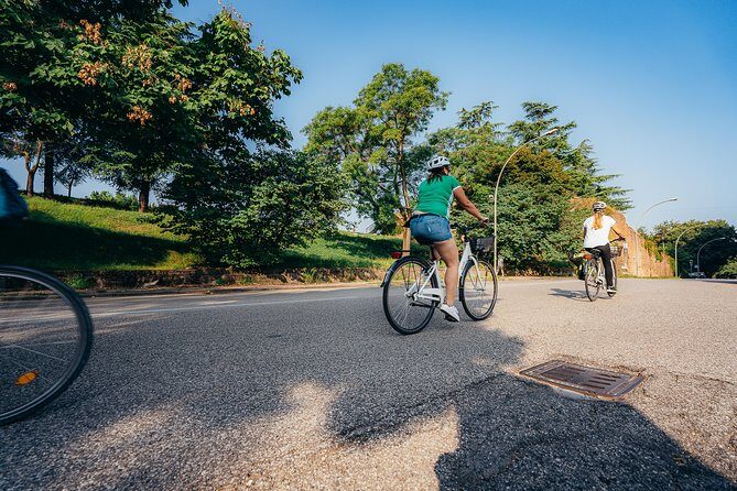 Verona e-bike tour: city center and panoramic views - Price and value for a 3-hour highlights sprint