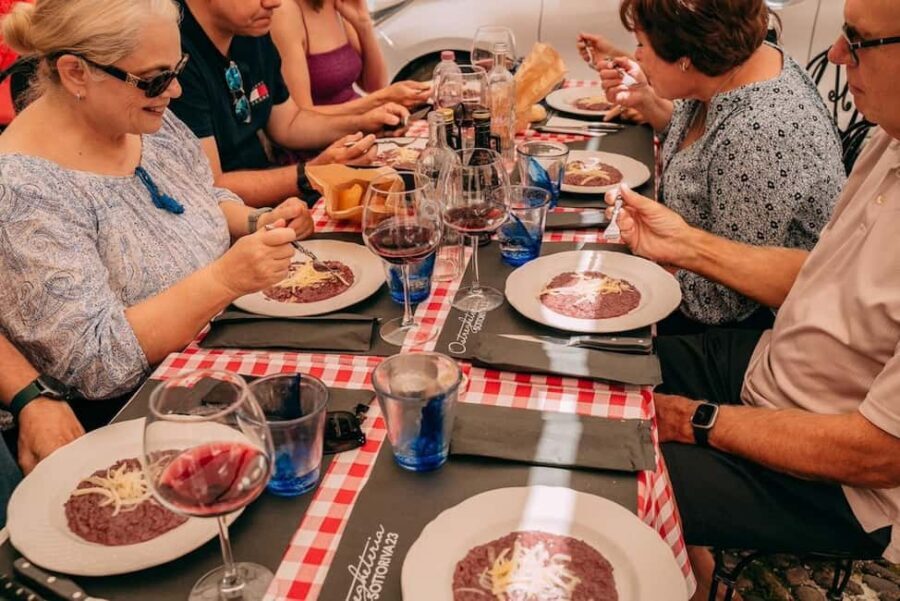 Verona: Food and Wine Tasting Walking Tour - Starting at Porta Borsari: The Route Starts Easy