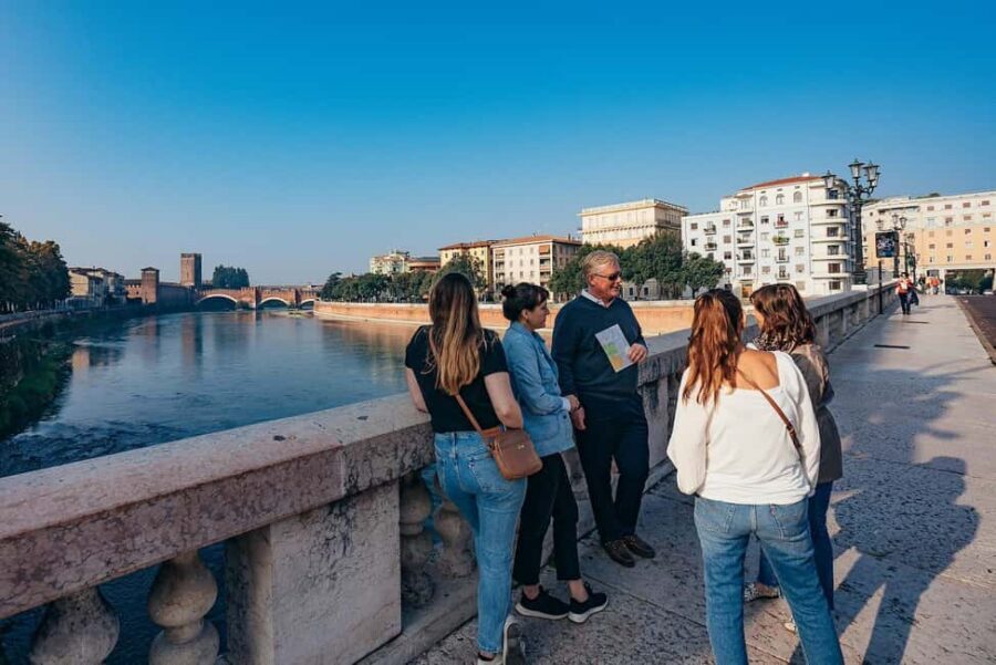 Verona: Highlights Walking Tour with Arena Priority Access - Castelvecchio Bridge and the Scaligeri World (Stop 1: ~2 hours)