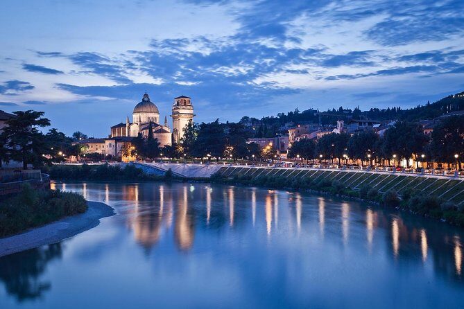 Verona Moonlight Walking Tour - The guide is the product: what makes this walk feel personal