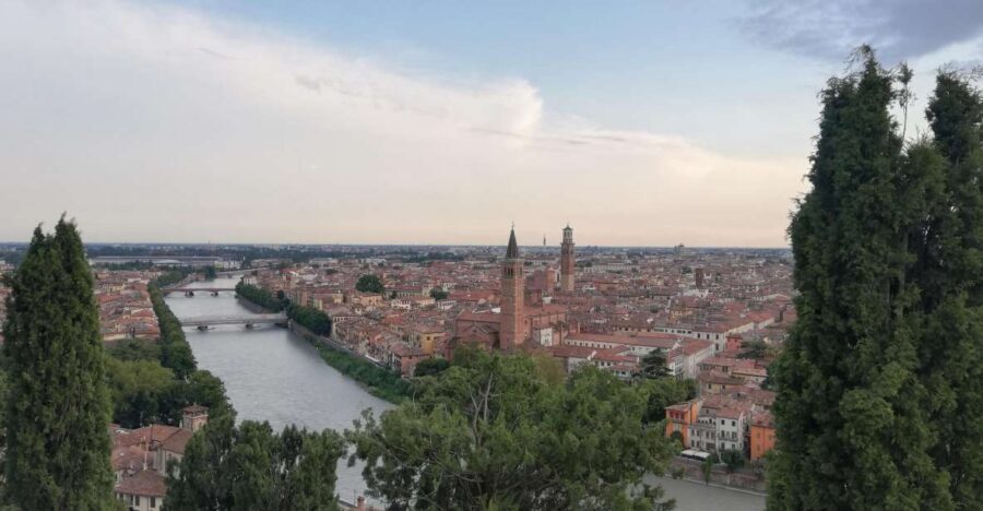 Verona: Night Walking Tour - Key highlights at a glance