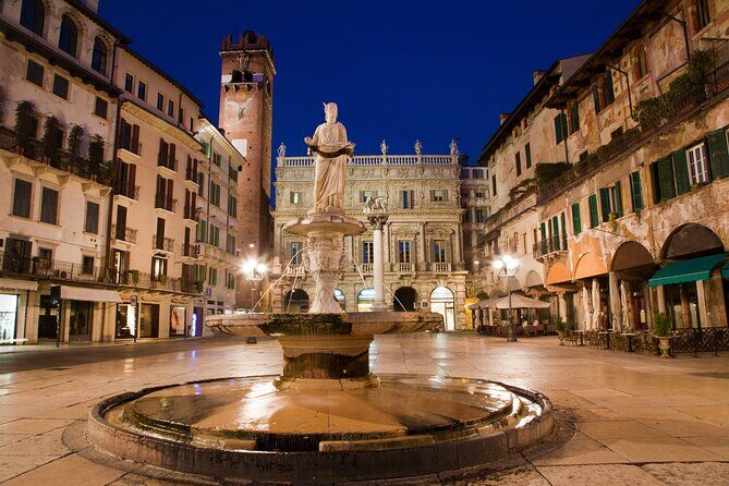 Verona Scavenger Hunt and Highlights Self Guided Tour - Starting at Arena di Verona: how the route really works