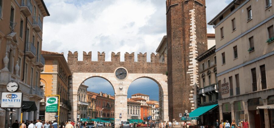 Verona Self Guided Walking Tour with an APP - Key Things to Know Before You Start