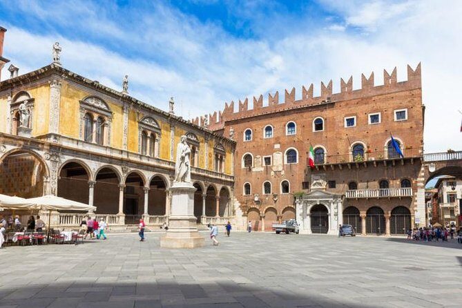 Verona Small Group Guided Walking Tour: Romeo & Juliet and More - Piazza Bra: the perfect kickoff point for a first Verona visit