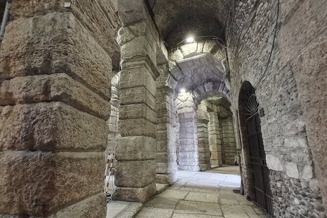 Verona Small Group Walking Tour with Cable Car and Arena Tickets - Juliet’s House: balcony views without the indoor ticket