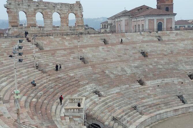 Verona Small Group Walking Tour with Cable Car and Arena Tickets - Della Scala medieval tombs: seen from outside