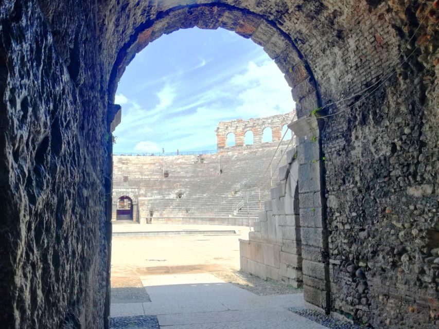 Verona: the Arena at the Gladiators' time - Meeting Point at Palazzo Barbieri: Get Your Bearings Fast