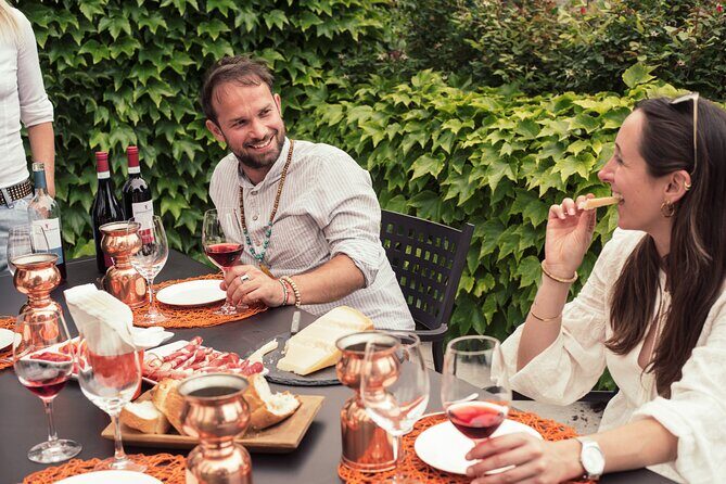 Vineyard tour and tasting of 6 Garda Wines with Giovanna Tantini - Getting to Mischi and settling in: the start point that makes it easy