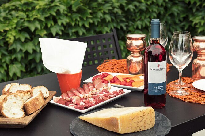 Vineyard tour and tasting of 6 Garda Wines with Giovanna Tantini - Price and value: $50.57 for six wines plus a vineyard walk